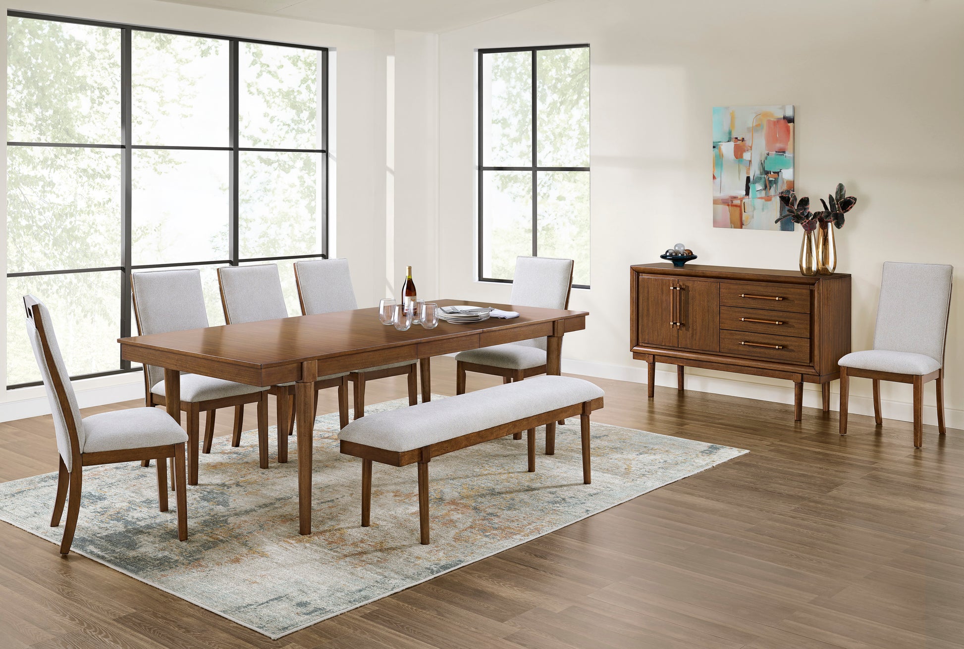Lyncott Dining Collection