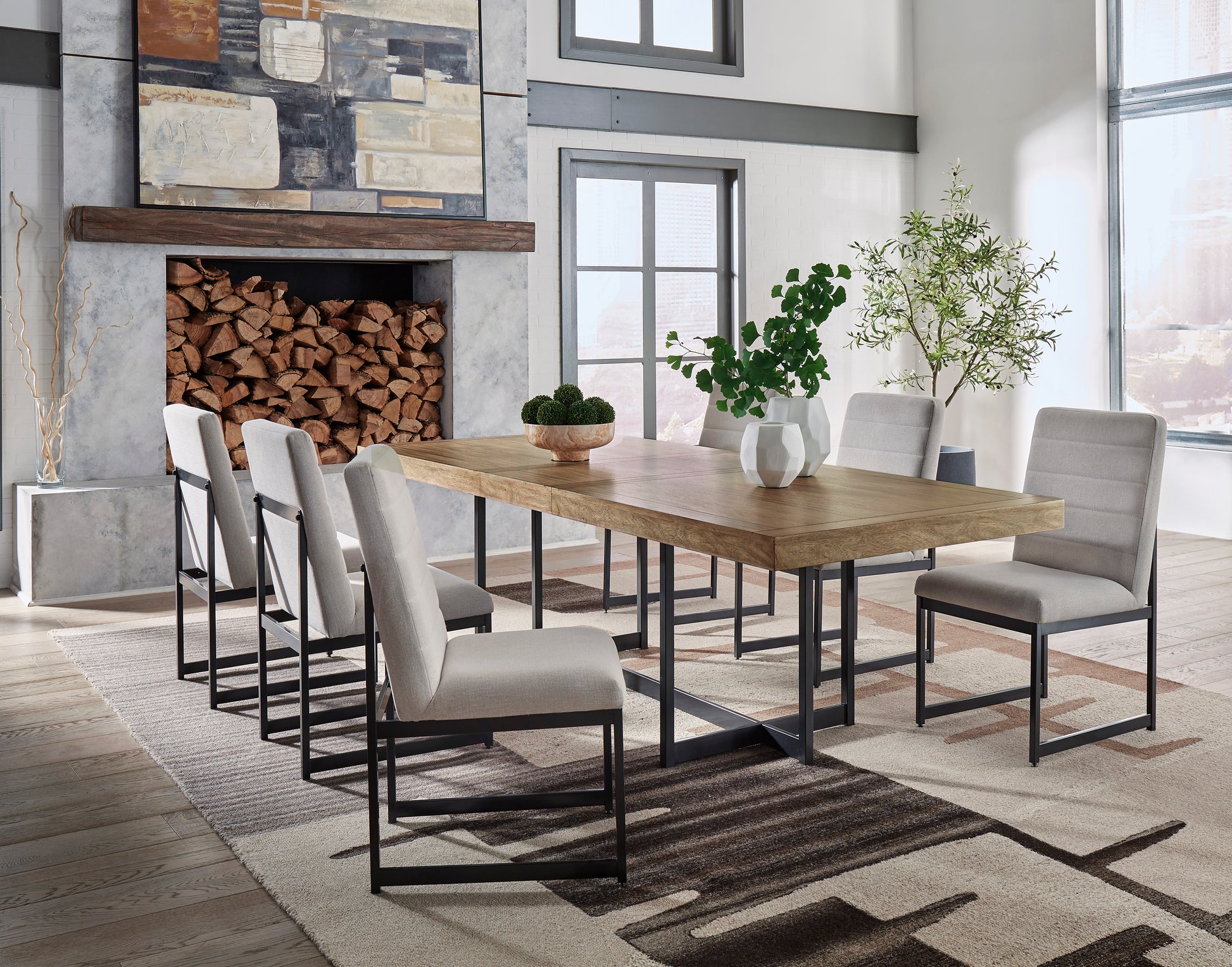 Tomtyn Dining Collection