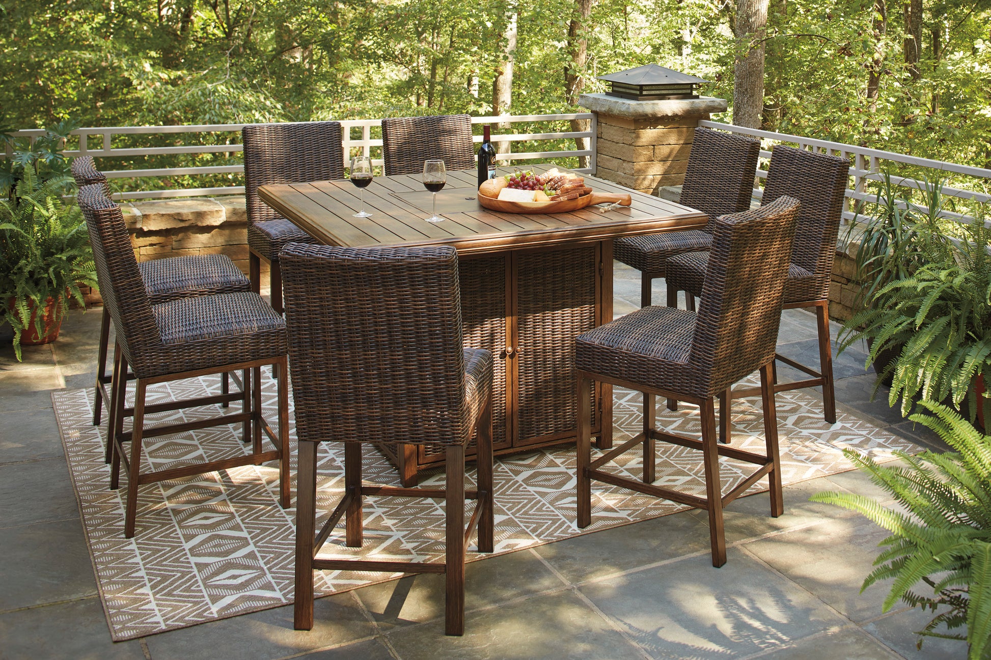 Paradise Trail Dining Collection