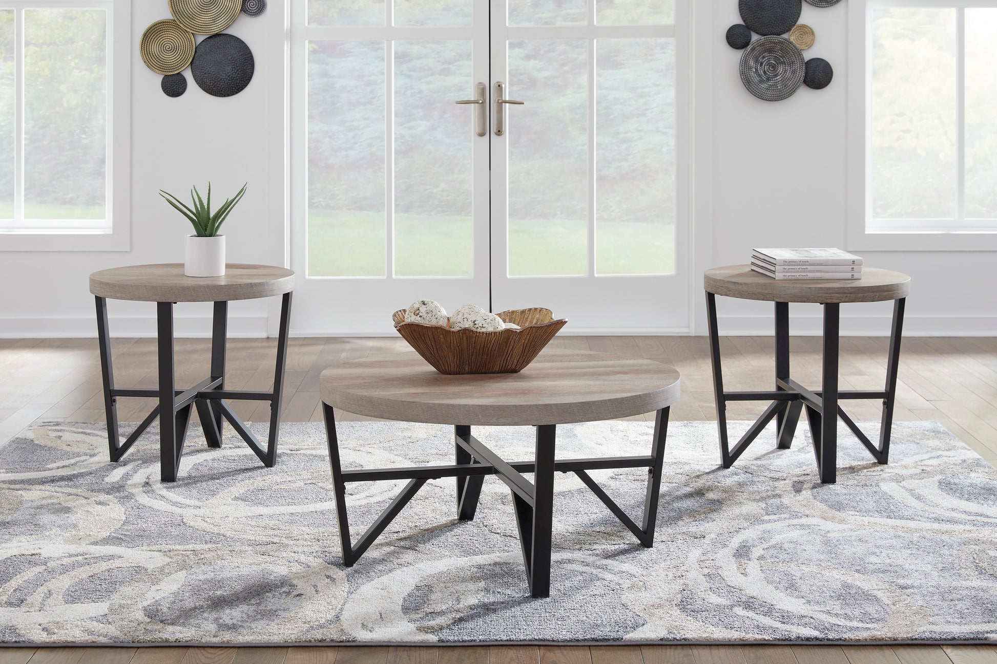 Deanlee Accent Table Set