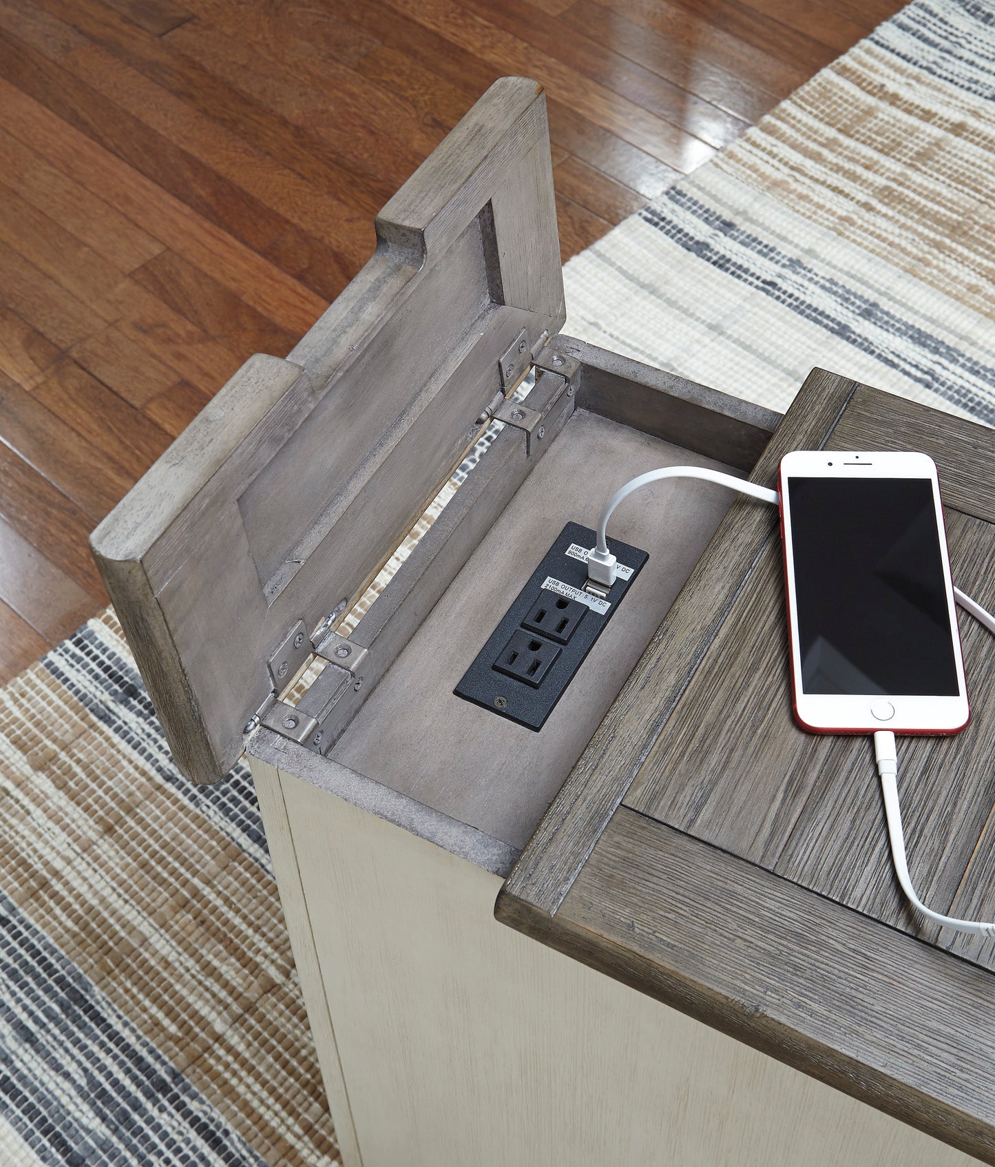 Bolanburg built in USB A and wall plug feature