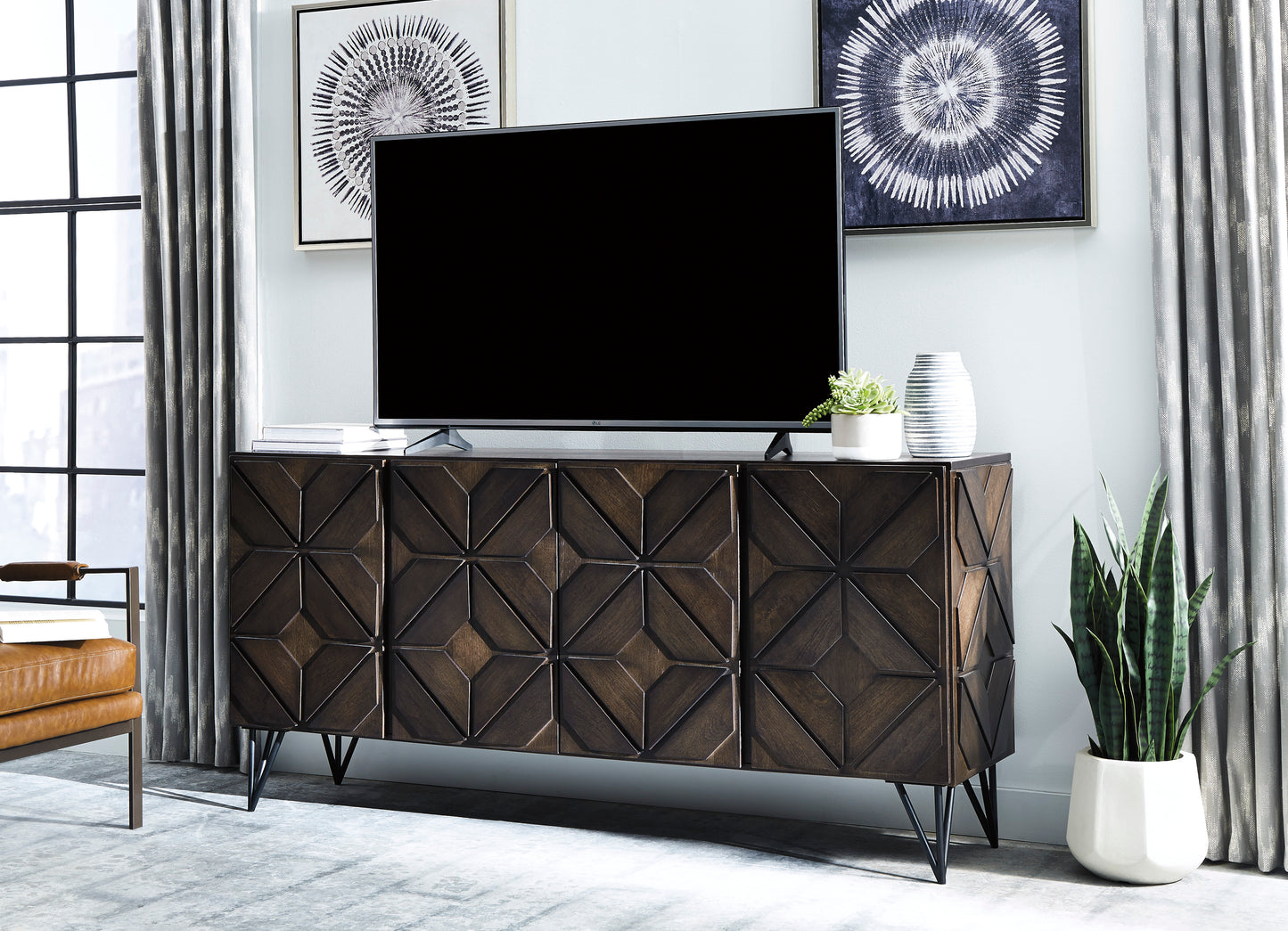 Chasinfield TV Stand